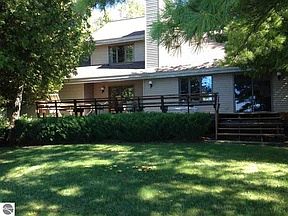 1st image of 9412 Cherry Ave