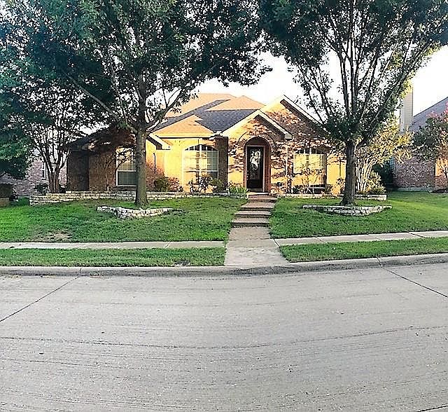 1st image of 3008 Vidalia Ln