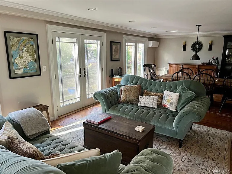 19 Mill Ln — Photo 4