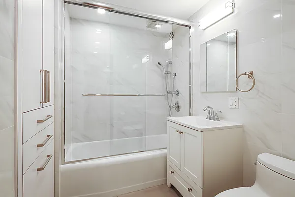 Rented by Samuel Realty Group LLC | media 14