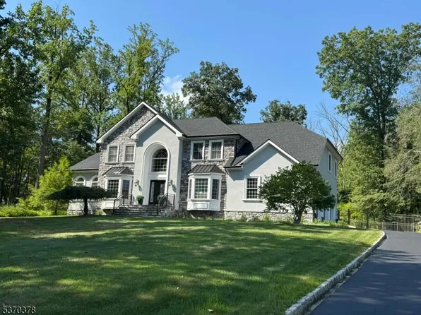 21 Darkwood Ct, Warren Twp., NJ 07059