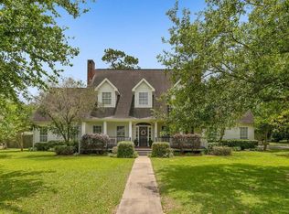1917 Plantation Dr, Lake Charles, LA 70605