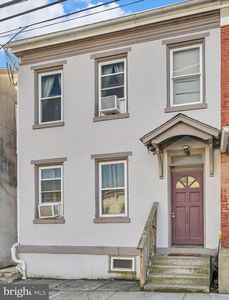 108 E Penn St, Lenhartsville, PA, 19534