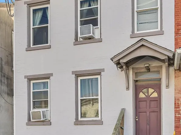 108 E Penn St, Lenhartsville, PA 19534