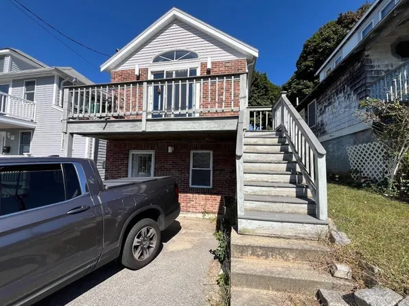 9-9A Roosevelt Ave, Hull, MA 02045