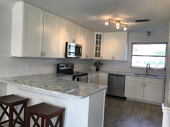 5th image of 2700 Bayshore Blvd #5