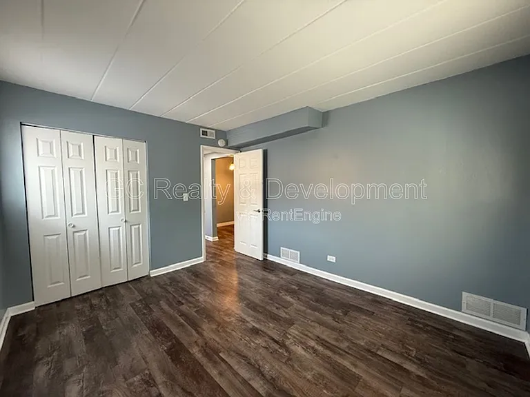 324 E Wilson Ave #D — Photo 9