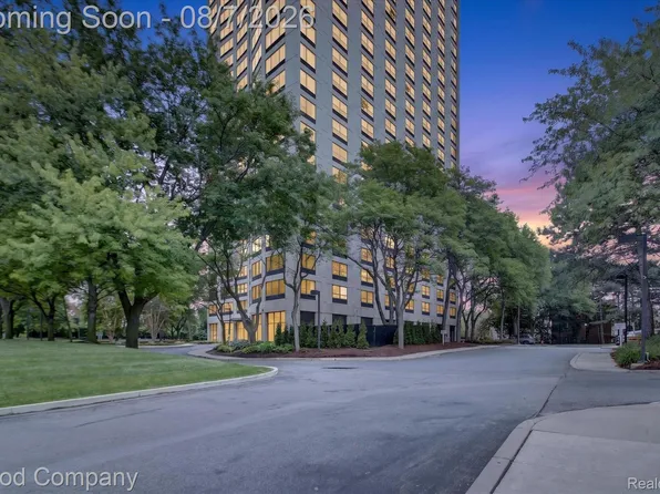 5000 Town Ctr Suite 1402, Southfield, MI 48075
