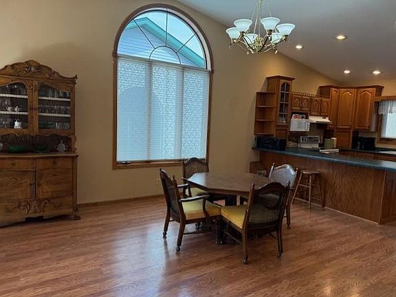 4th image of 97 Rivers Ln