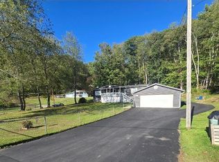 103 Church St, Lester, WV 25865