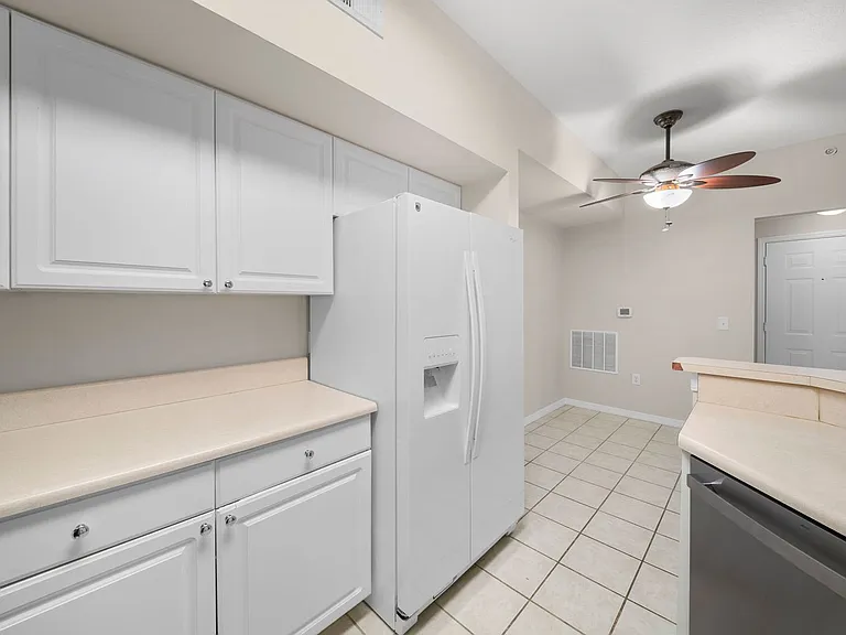 11400 Ocean Walk Ln #214 — Photo 11