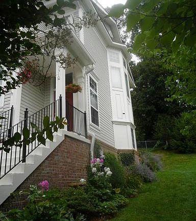 3rd image of 3310 Mills Crossing Pl