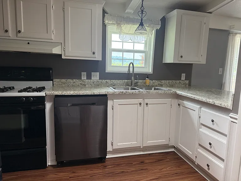 184 Bessor Rd — Photo 10
