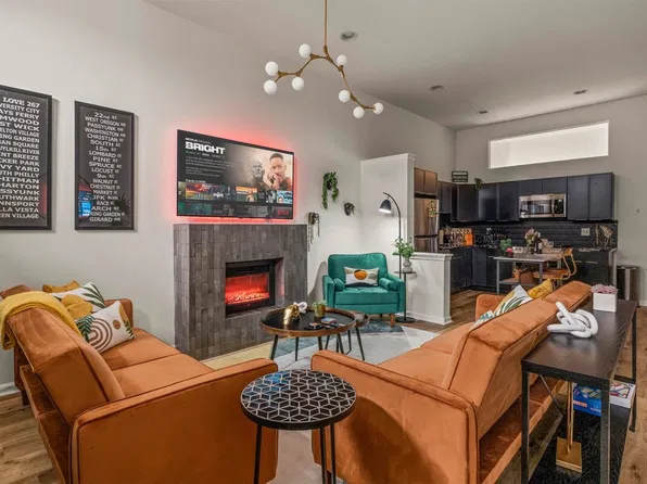 354 N Front St, Philadelphia, PA
