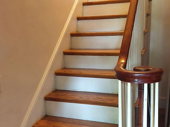3rd image of 68 Harvard St Floor 2