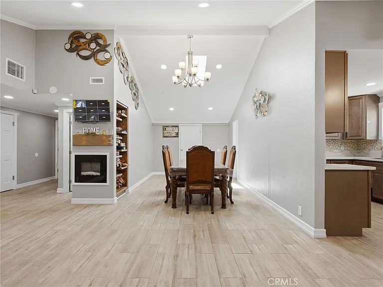 11642 Daniel Ave — Photo 21
