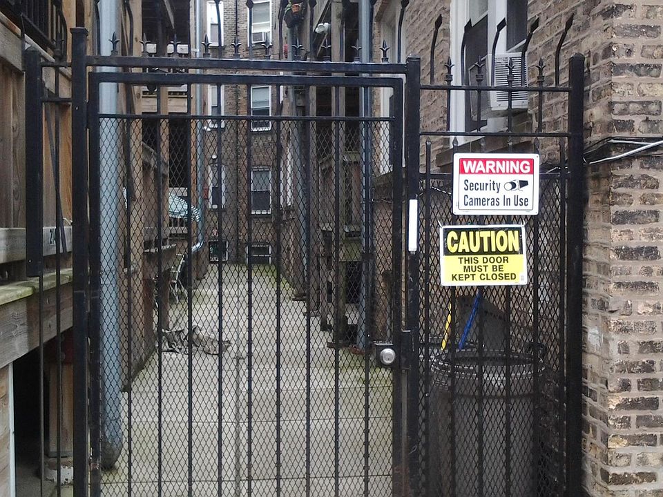 1st image of 2152 W Berteau Ave