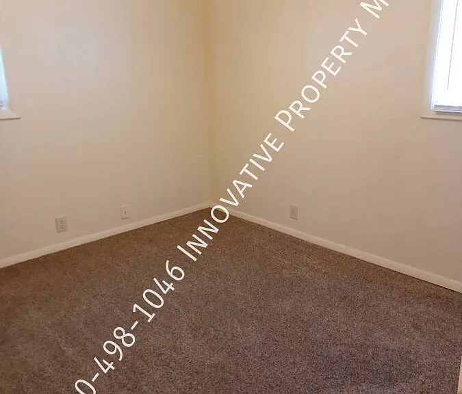2829 Plainfield Ave — Photo 25