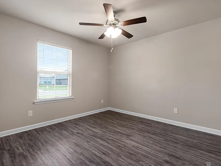 35517 Grovemont Dr — Photo 18