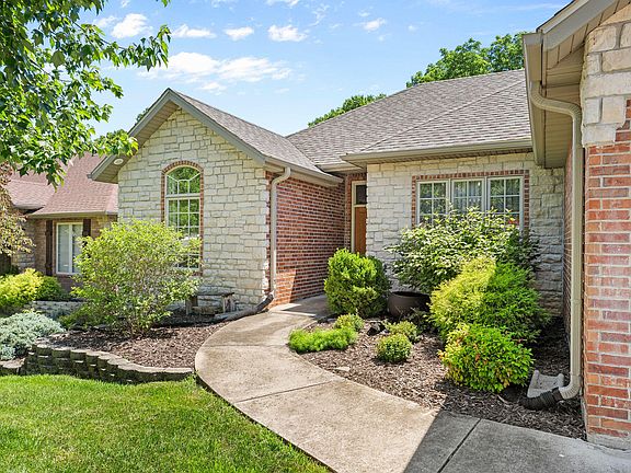 5th image of 5174 S Clifton Avenue