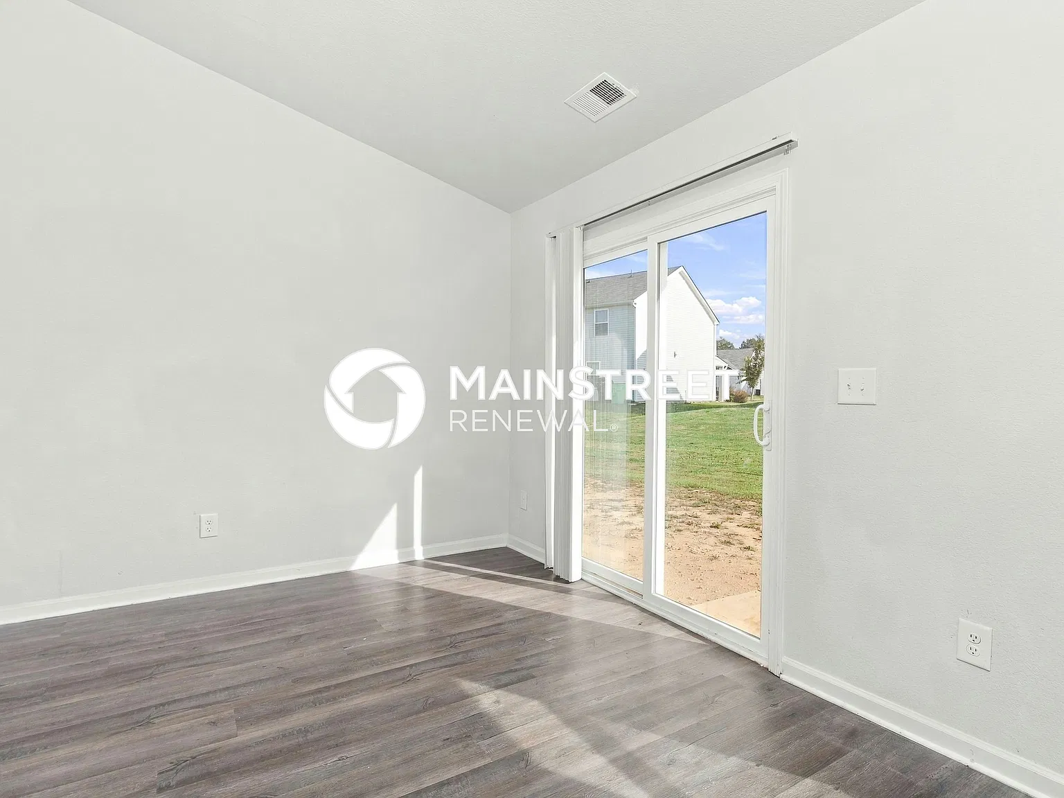 324 Gourd St — Photo 4