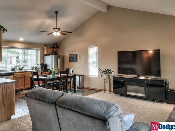 5th image of 3227 Wilhelminia Dr