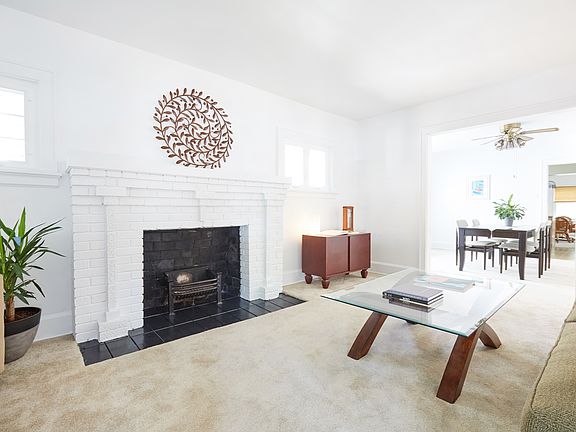 3rd image of 1134 Paxton Ave