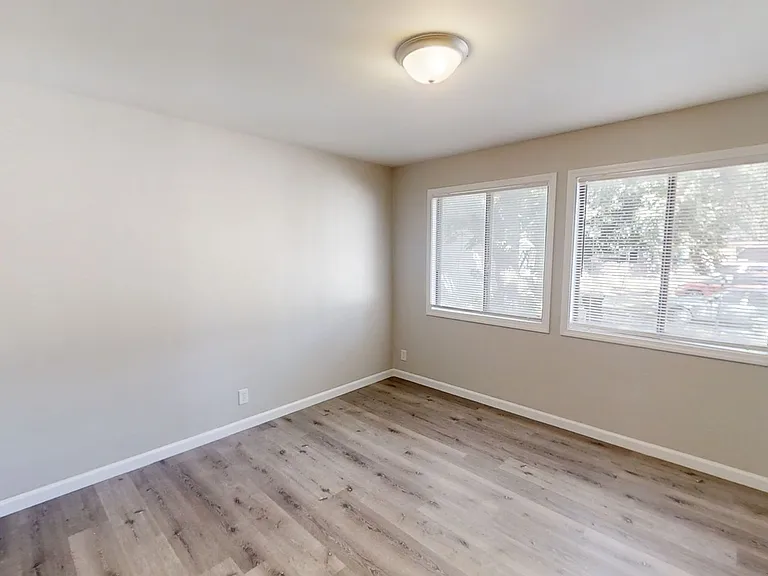 1321 SW Polk St — Photo 14