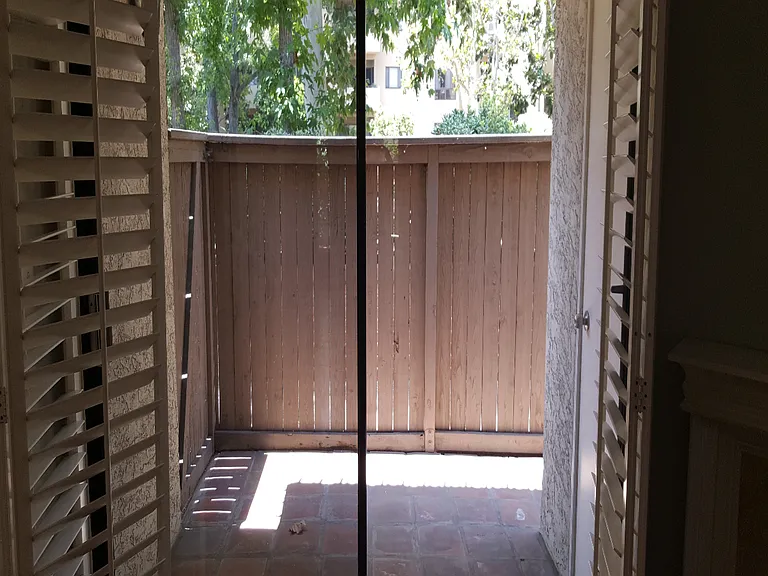 638 Wilcox Ave — Photo 10