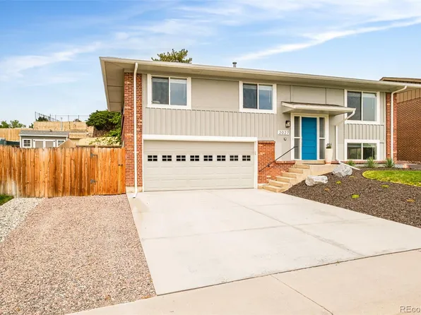 2027 S Welch Circle, Lakewood, CO 80228