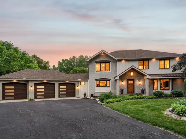 5705 Covington Cir, Minnetonka, MN 55345