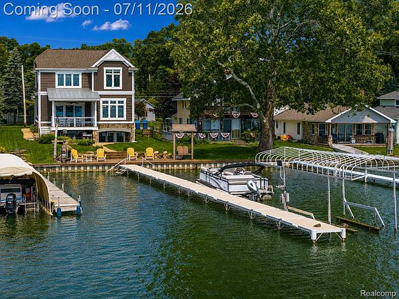 4th image of 12033 Torrey Rd