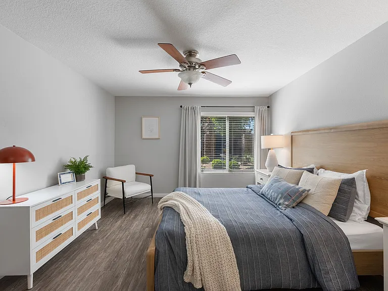Beachwood Apartments — Photo 6