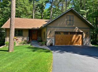 2130 Sunset Dr, Tomahawk, WI 54487