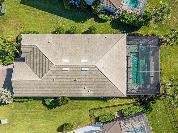 3rd image of 5755 BLUESTAR COURT