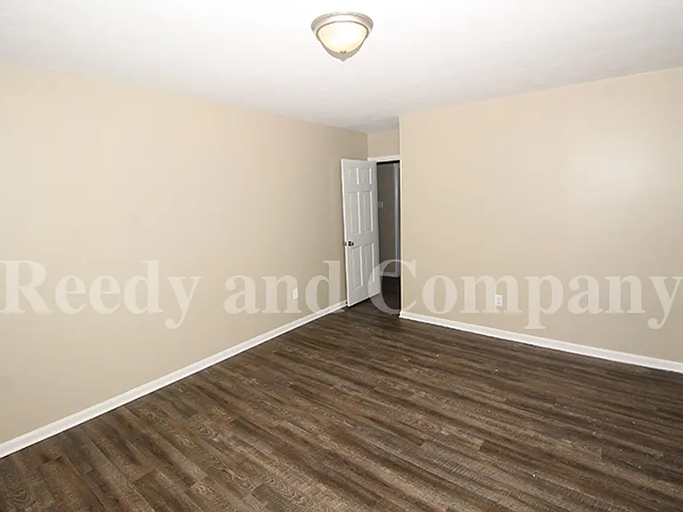 3235 Fox Chase Dr — Photo 21
