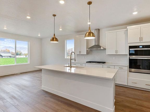 New Homes in Salem Foothills