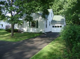 104 Maple Ln, North Syracuse, NY 13212