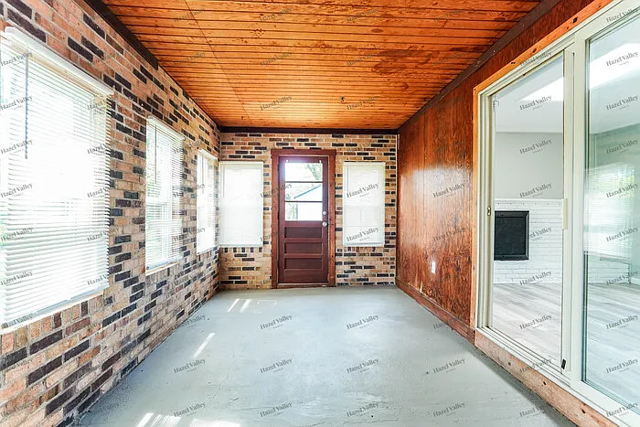 3 bed, 1.0 bath, 1284 sqft, $1,650 — Photo 4