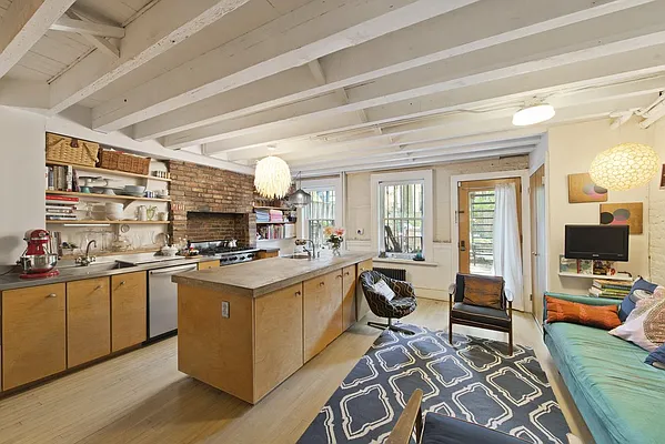 Rented by Owner | media 8