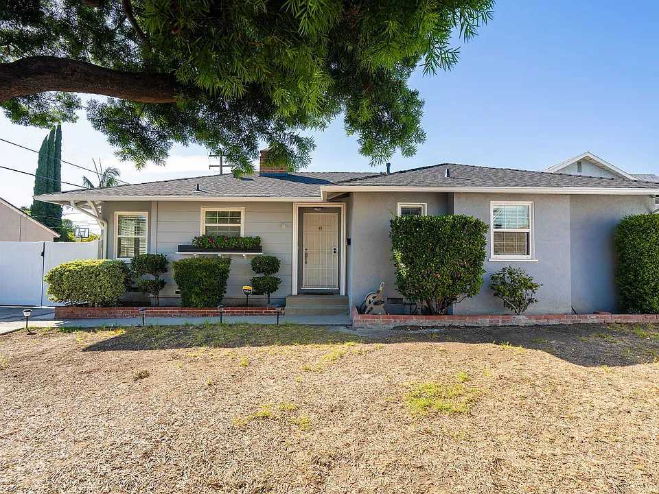 8603 Friends Ave