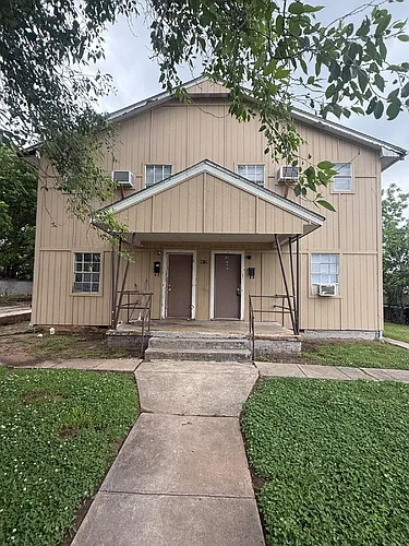813 N University St #2 Photo 1