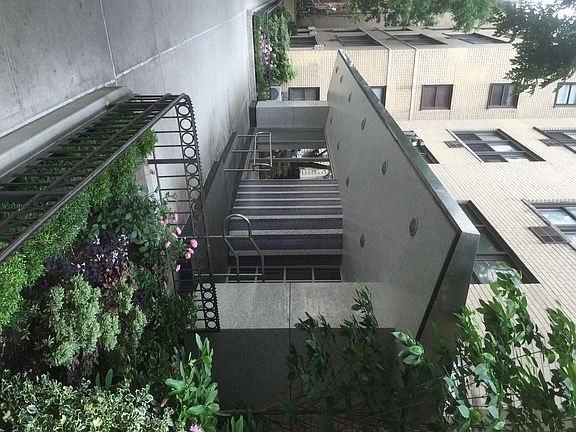 4th image of 145 E 15th St APT 12L