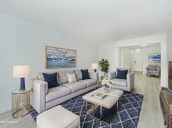 221 Mcdonald Avenue image 2 of 13