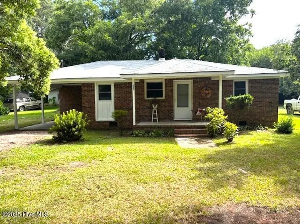 617 W Main Street, Elm City, NC 27822