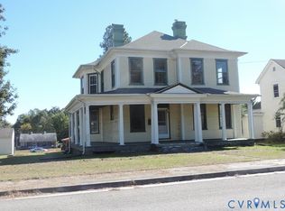 303 Brunswick Ave, Blackstone, VA 23824