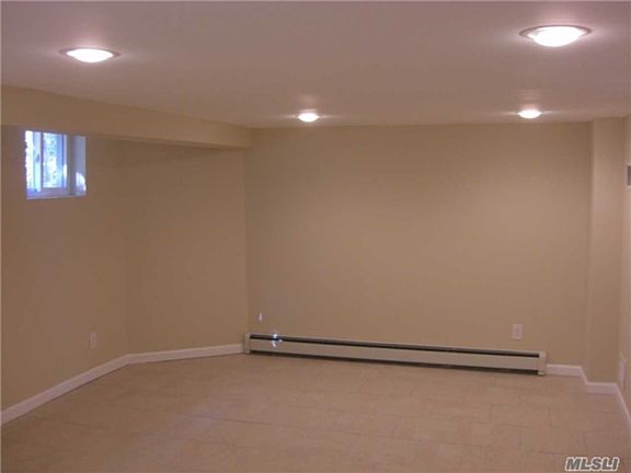 5th image of 139 N Columbus Ave