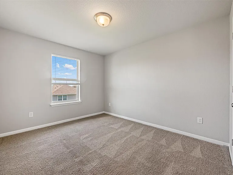124 Guemal Rd — Photo 34