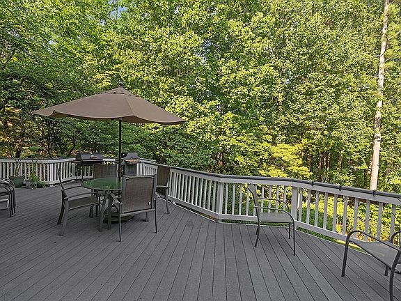 5th image of 3501 Fox Land Ct