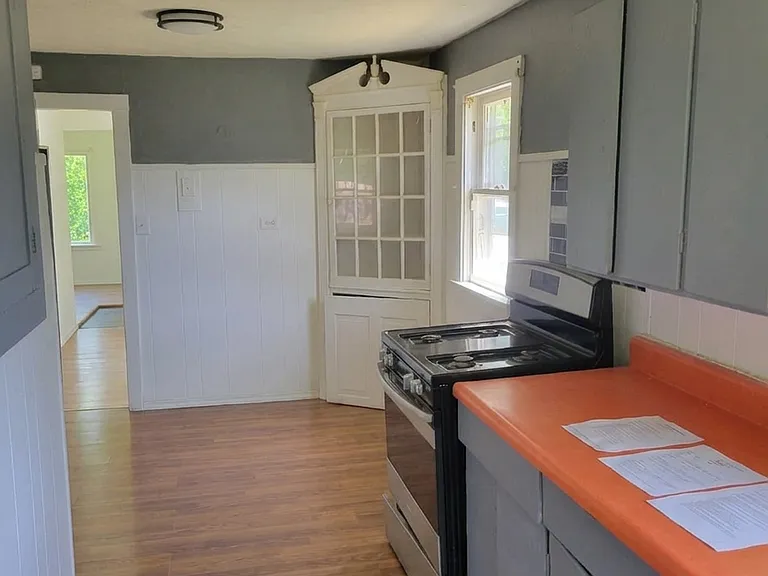 4316 Wilshire Ave — Photo 4